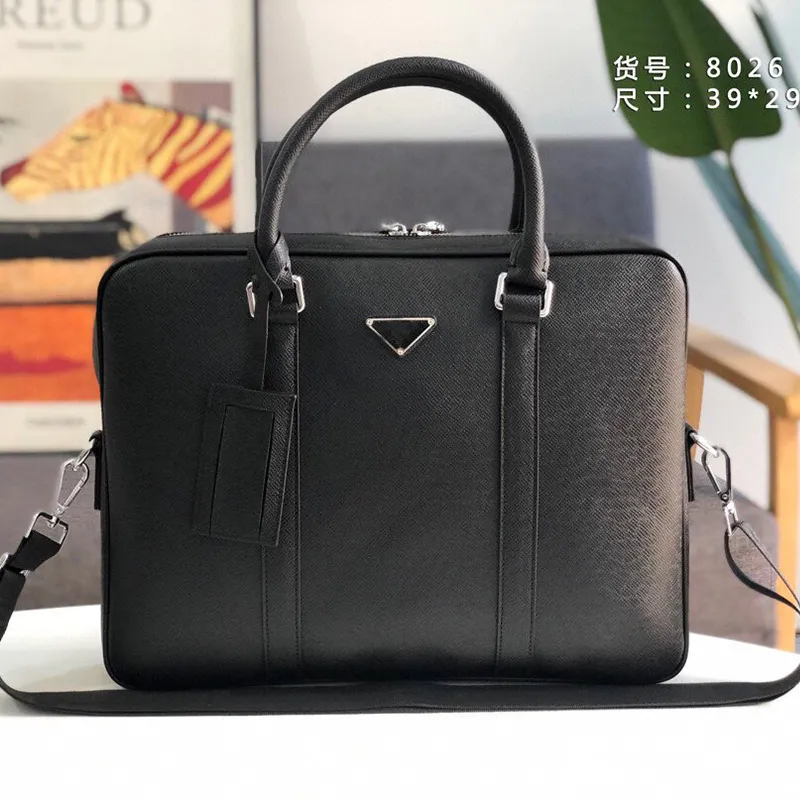 Luxurys Designers Bags Briefcase Men Business Package Hots Sale Laptop Computer Bag Leather Handbag Messenger High Capacity Shoulder Handbags Versati