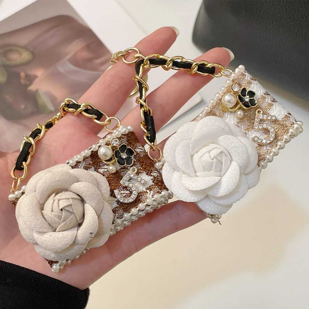 2024 Fashion Flower Keychain Camellia Handbag Pendant Gifts Souvenirs 1 SSS S250911