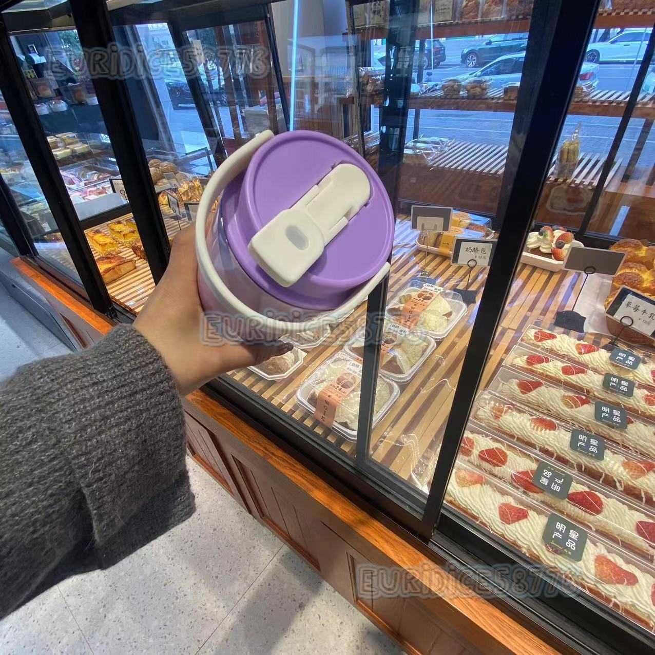 Gradient Car Cup Large Capacity Portable Dual Drinking Straw Cup for Car and Office Insulated Cold and Hot Ice Cup H250911