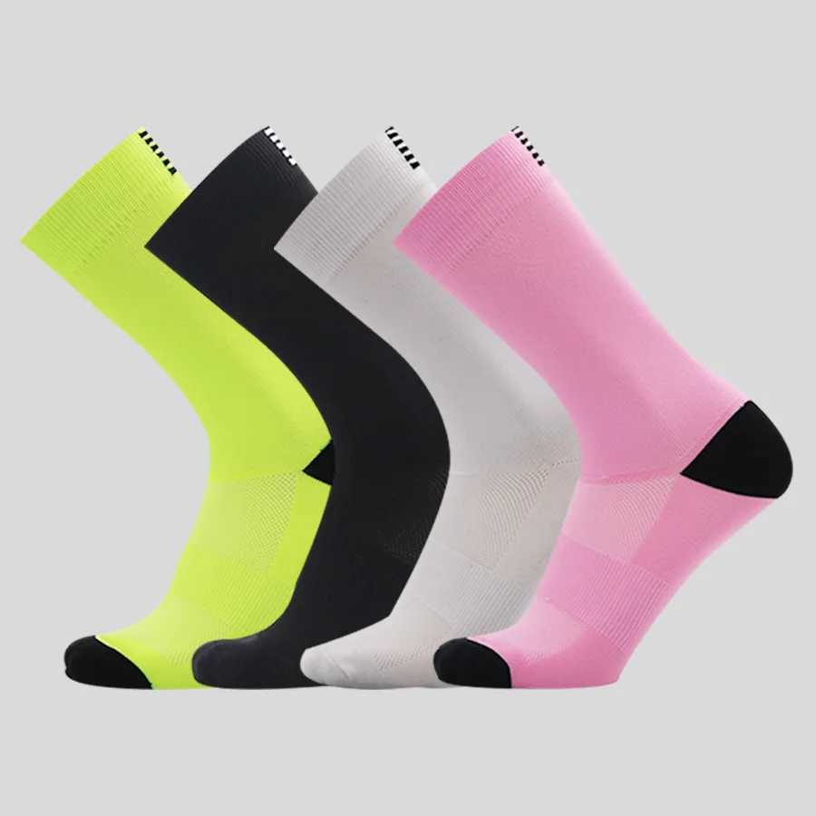 151020pair MidCalf Athletic Socks For Cycling Running Sweatabsorbing Breathable Sports Socks For Men Women D250911