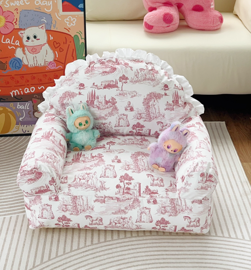 Versatile Durable Pet Sleeping Platform: Easy Clean, Year-Round Suitable Animal Resting Area