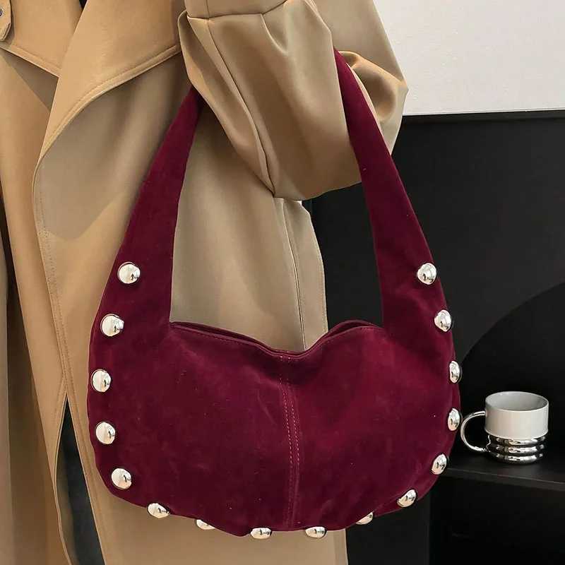 FAshionable spicy style niche shoulder bag soft and lightweight armpit bag versatile for daily use popular Z250911