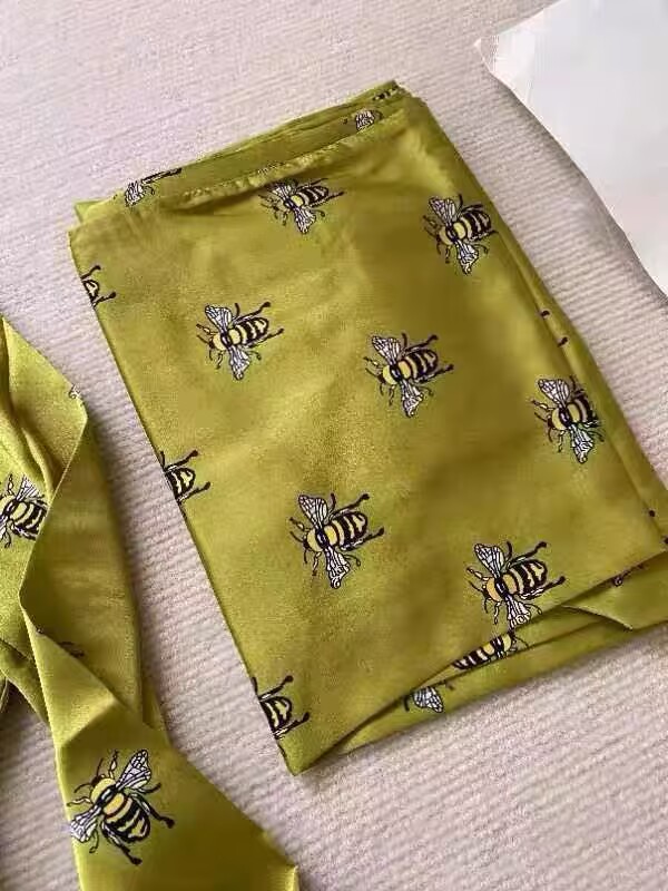 Bee Print Women's Pama Set - Faux Silk Satin 2-Piece Pyjama Long Sleeve Sleepwear for Spring/Autumn ddmymoon