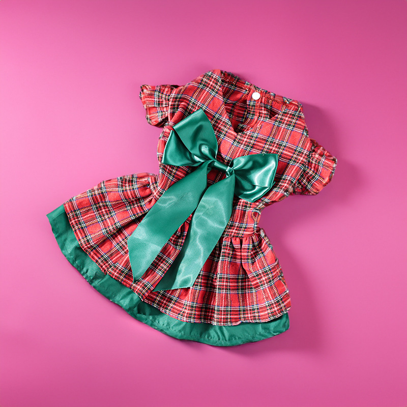 Christmas Dog Plaid Princess Dress with Big Green Bowknot, Classic Red Plaid Design, 4 Sizes (S-XL) for Dogs 1.5-8kg, Ideal for Christmas Parties & Fe