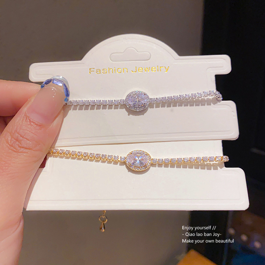 Silver - Toned Bracelet With Oval - Shaped Sparkly Crystal, Pave Diamond - Like Accents Delicate Daily & Elegant Jewelry Gift For Her High - Quality A