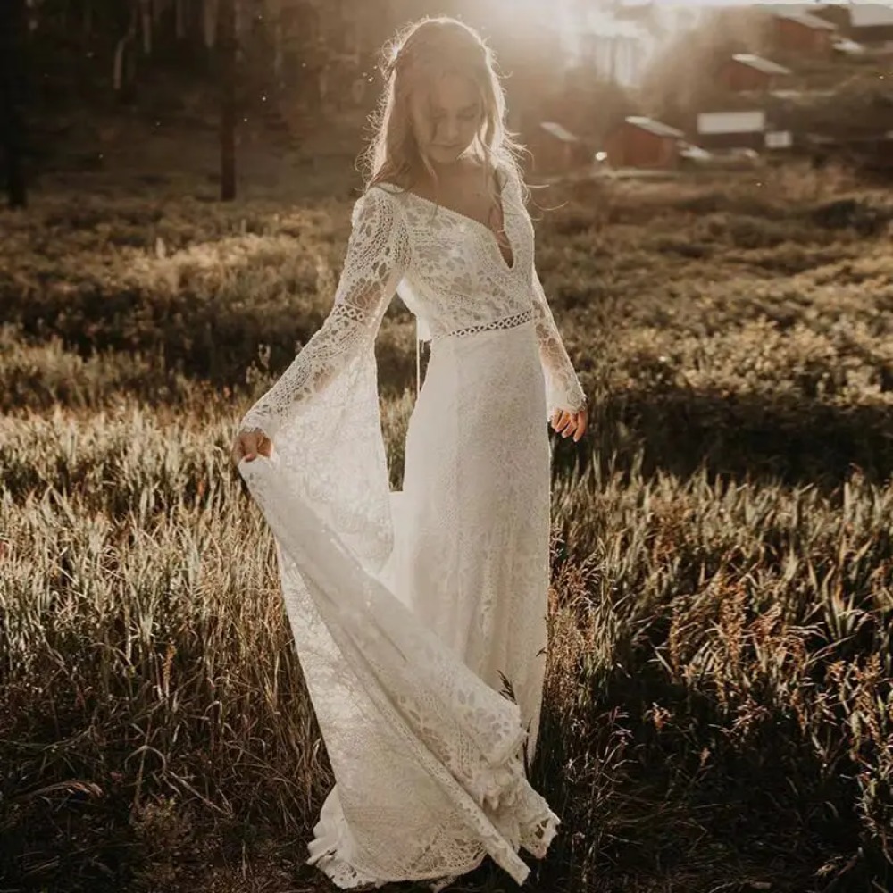 Vintage Lace Country Wedding Dress Backless V-Neck Long Sleeves Mermaid Wedding Gown For Bride Beach Robe Customized