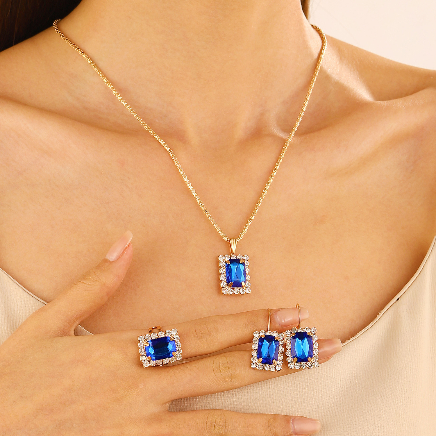 New -Encrusted Square Jewelry Ins Palace Style Bridal Necklace Earrings Ring Set