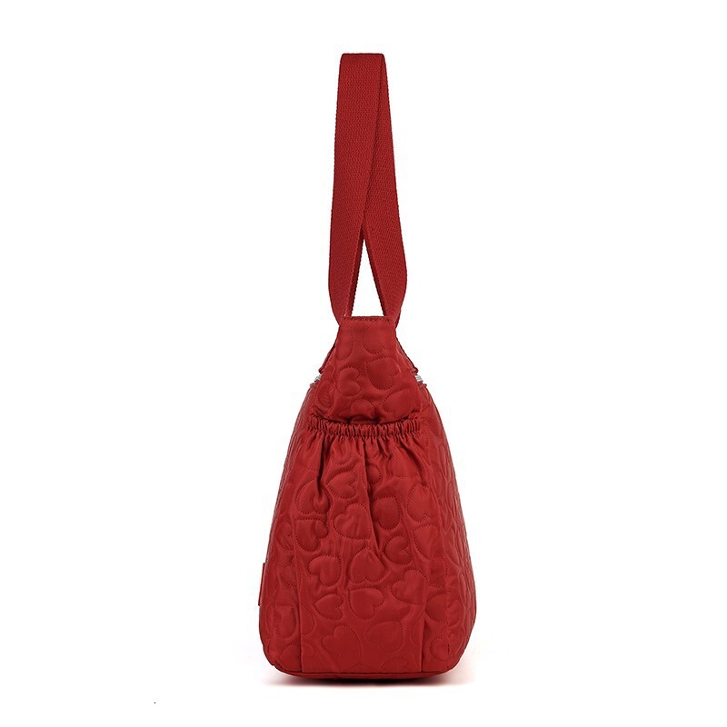 Korean Style Fashion Heart Embroidery Handbag Luxury Bag Large Capacity Solid Free Shipping Color Simple Shoulder Bag Designer Bag Outdoor Middle Aged
