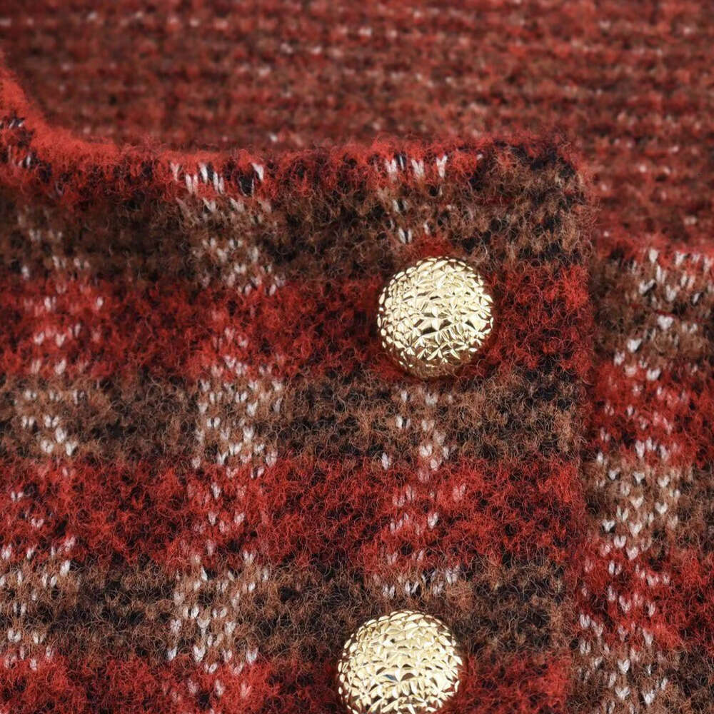 DHEssentials 2025 Autumn New French Style Soft Versatile Red Plaid Round Neck Knitted Sweater Cardigan