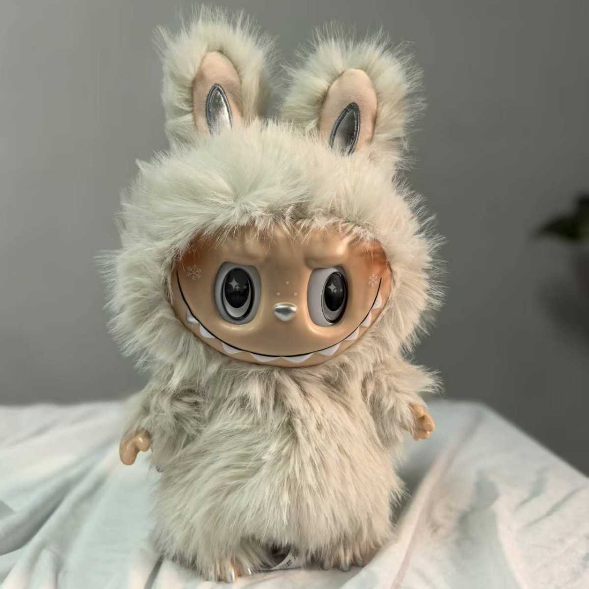 Labubu Colorful Blind Box Can Stand Can Sit Labubu Plush Doll Toy Pendant Figurine 1 L250911ZEEX