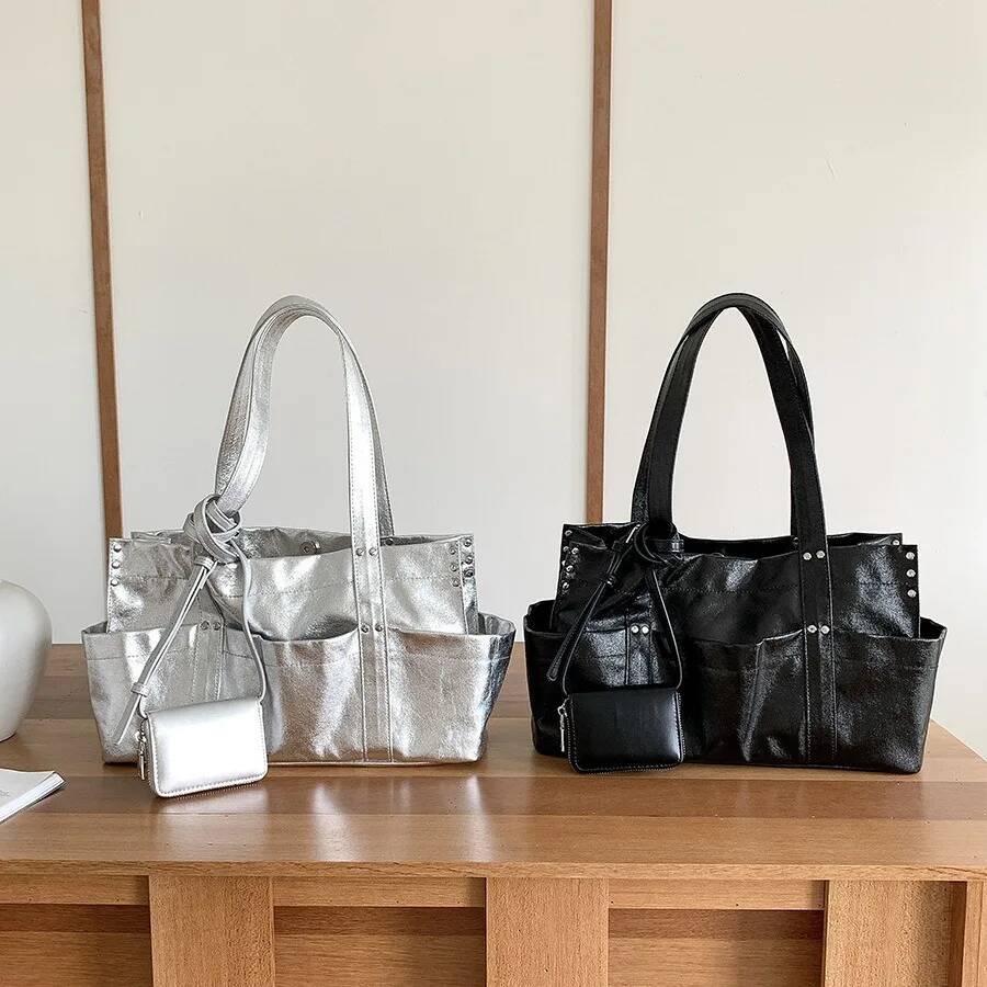 Korean Fashion Underarm Shoulder Autumn trend new designer bag Bag For Female Armpit Silver Women Crossbody Bags Luxury Y K Multiple Pockets Big Handb