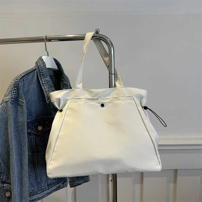 Large Capaci Womens oulder Bag 2024 New Sle Simple Faionable Handbag Tote Bag op Bag Trendy Casual Bag Z250911