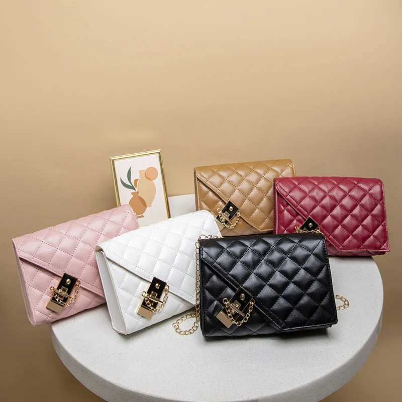 New Womens one Shoulder Oblique Cross Small Square Bag with Missing Corner Style Womens Bag Diamond LaTCh Womens Bag Z250911