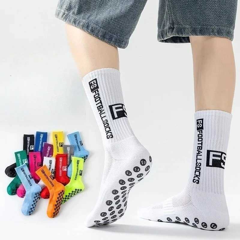 1 Pairs of New Mid Tube Glued Football Mens Socks for Sports Training and Competition Antislip and Breathable Soccer Socks D250911