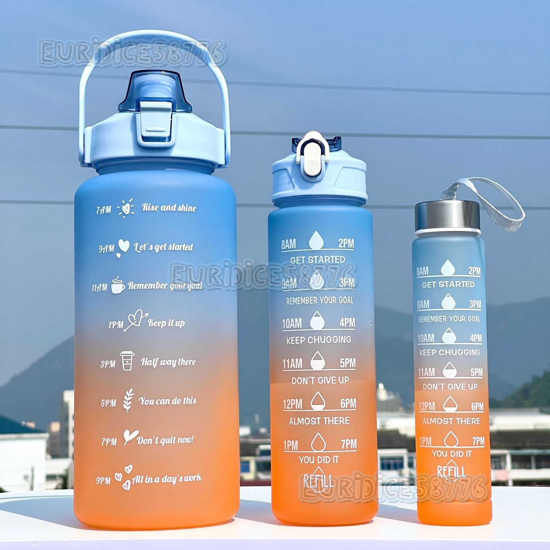 Three Sets of Cups Fashion Gradient Color Water Bottles with Handles Portable Plastic Cups Sports Water Bottles Outdoor Sports Water Bottles H250911