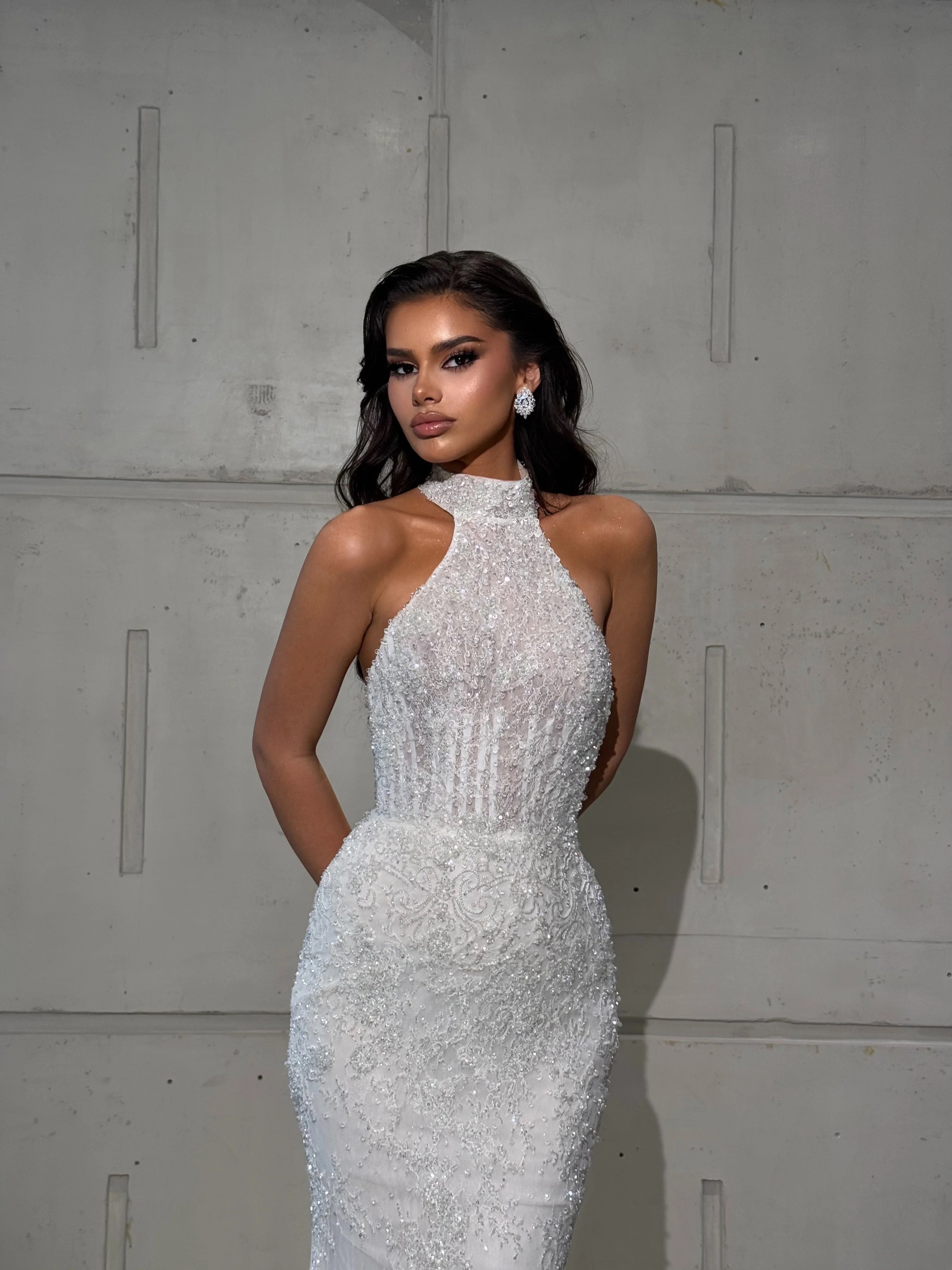Classic Evening Dresses For Women Halter Neck Sleeveless Backless Gown Sequins Lace Floor Length Dress Party Customized Dress