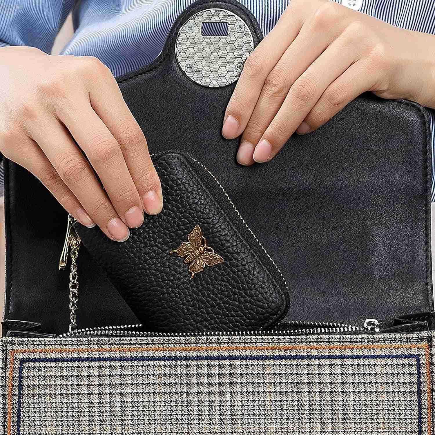 RFID Credit Card Holder for Women Genuine Leather Card Case Wallet with Zipper and Removable Keychain BlackW250911