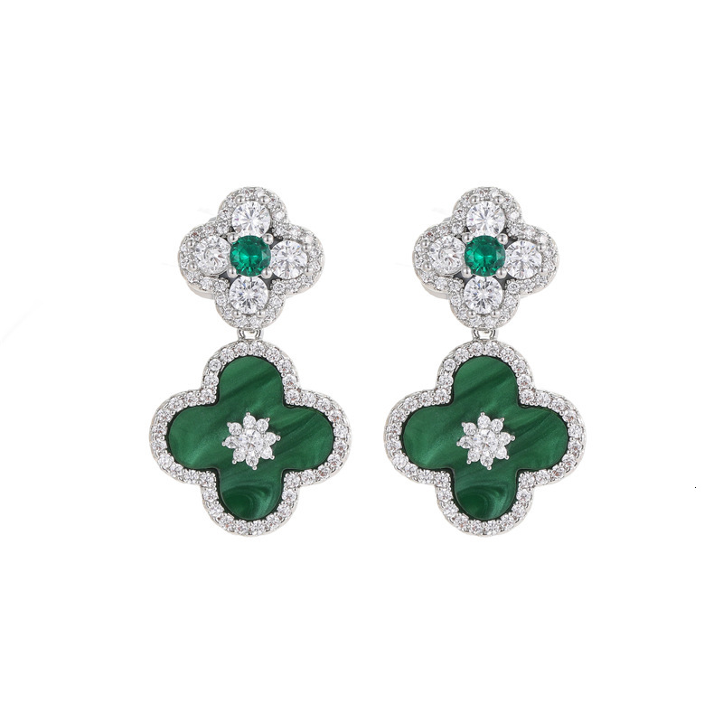 Luxury Brand Designer Jewelry Tiktok Hot-Selling Four-Leaf Flower Zircon Earrings Light Luxury High-End Exquisite Niche Stud Earrings Fashionable Vers