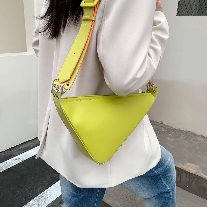 Triangular Women's 2023 Trendy New High-End Texture Niche Design Three-In-One Broadband Messenger Chest Bag Cross-Border