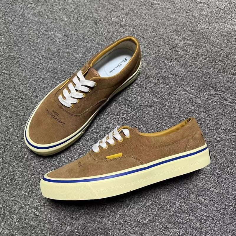 2025 Autumn Fashion Suede Black and White Color Matching Unisex Sneakers Versatile Skate Sports Casual Shoes for Men