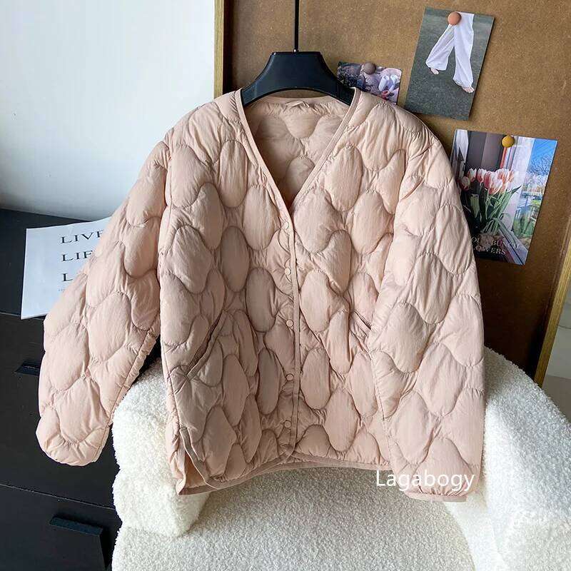 Lagabogy 2025 New Autumn Winter Warm Puffer Coat Women Light Thin 90%White Duck Down Jacket Female Short Single Breasted Outwear