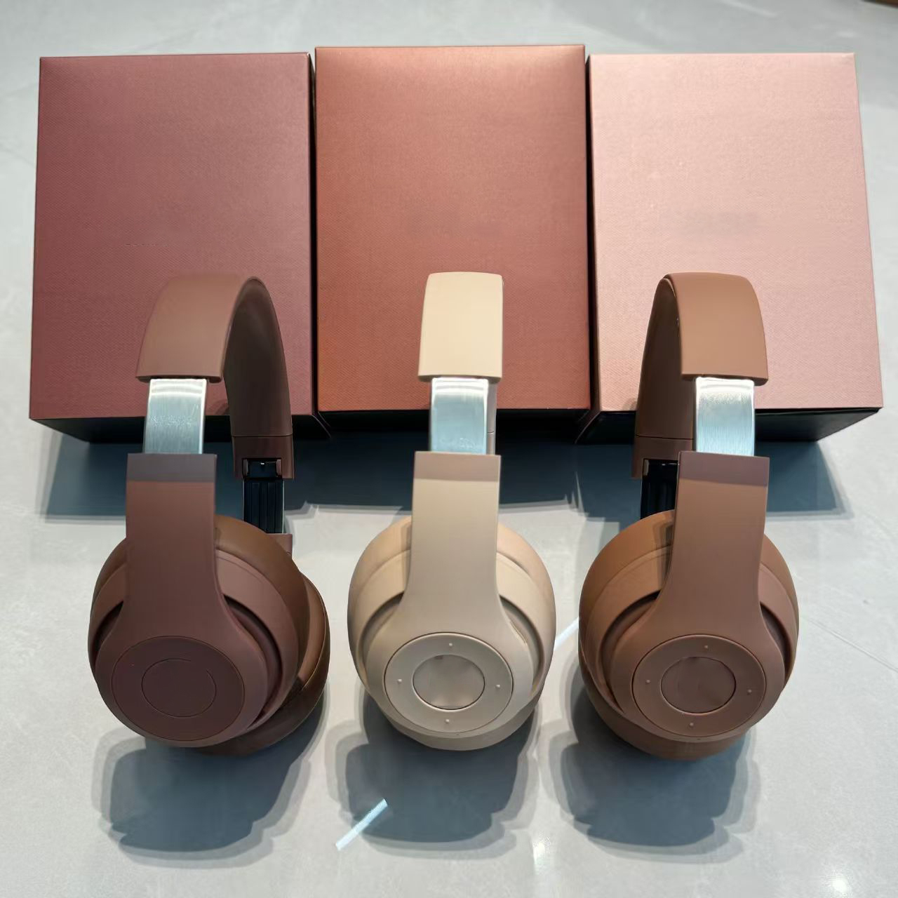 High Quality Wireless Studio Pro Kim Headphones with Active Noise-Cancellation for Music & Game Enthusiasts