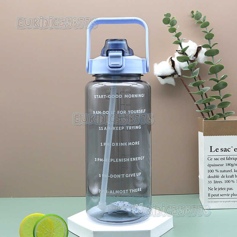 2l Large Capacity Transparent Cup Straw Cup with Scale Outdoor Sports Large Water Bottle H250911