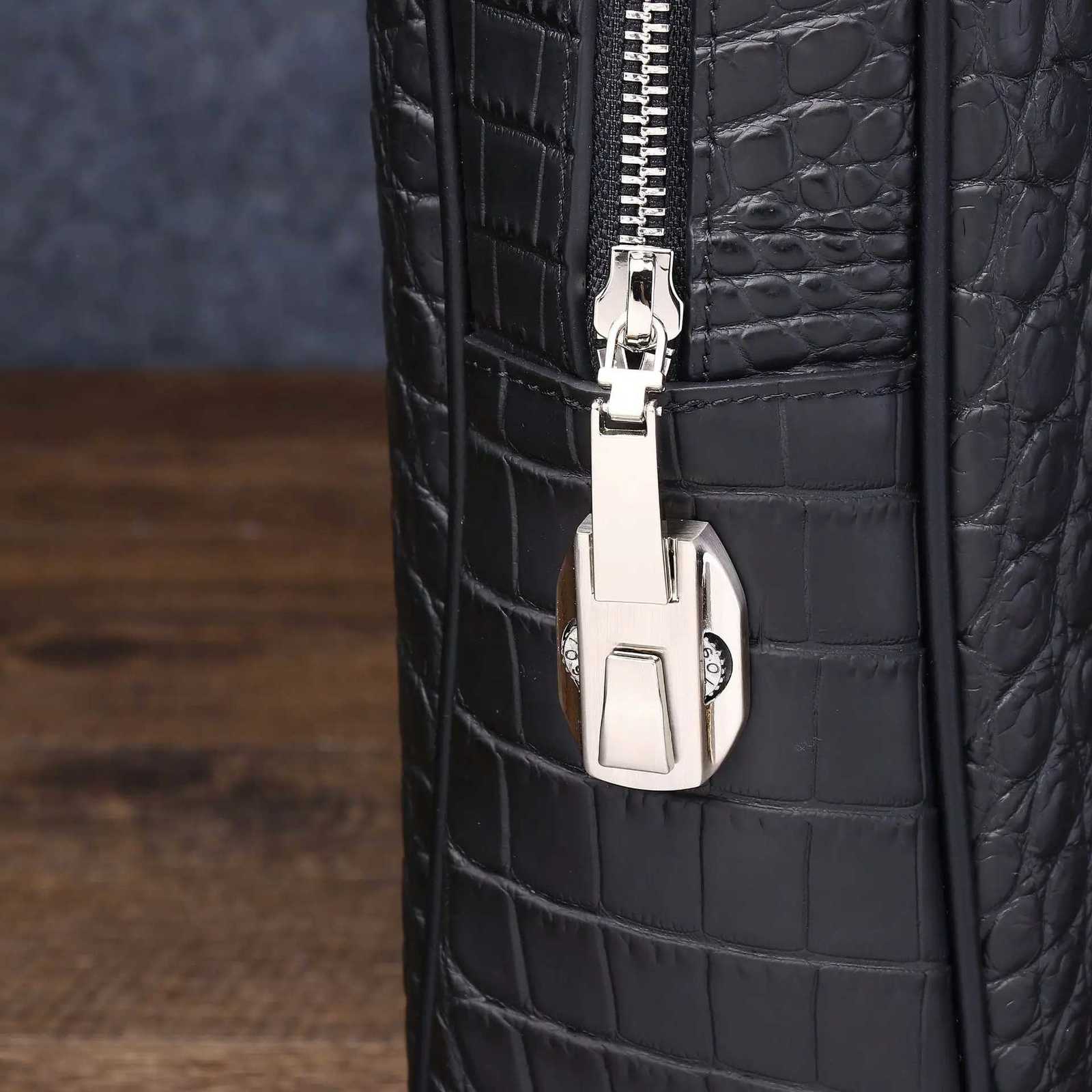 2024 New Cow Leather Laptop Bags Alligator Genuine Leather Mens Briefcase Crocodile Pattern Travel Messenger Computer Bag Z250906
