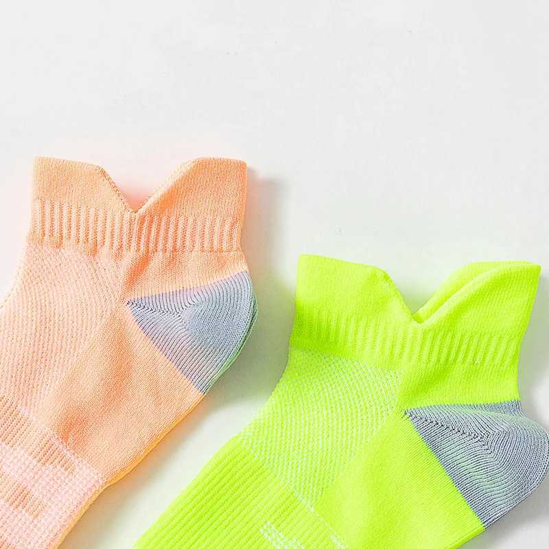 2 Pairs Fitness Ankle Sport Socks Man Woman Mesh Breathable QuickDrying Bike Running Outdoor Cycling Travel No Show Socks D250911