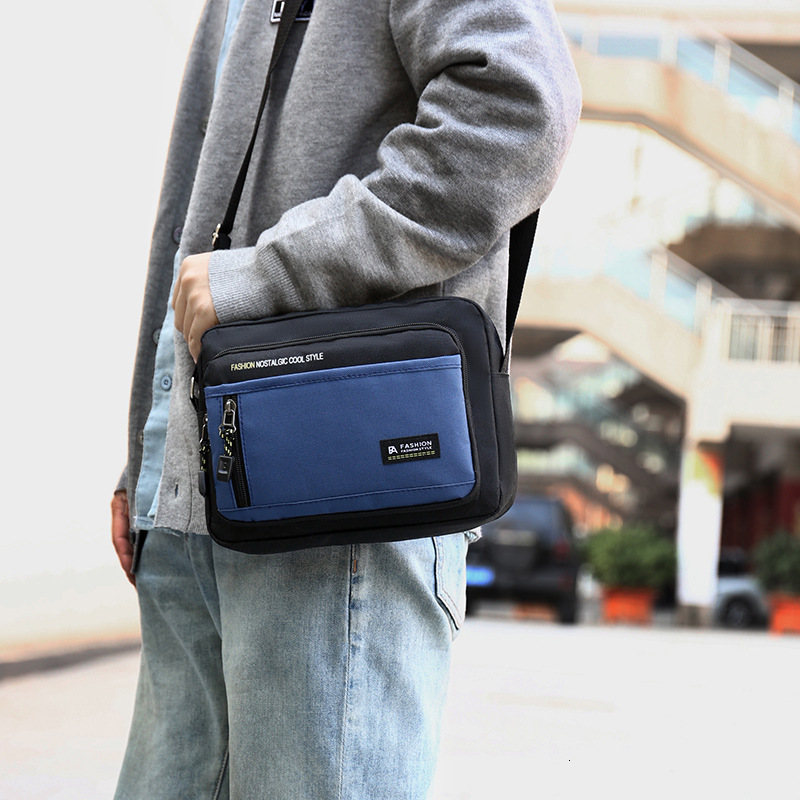 Large Capacity Men Crossbody Bag Luxury Designer Bag Bag Casual Business Commuting Office Briefcase Thickened Wear Resistant Practical Free Shipping S