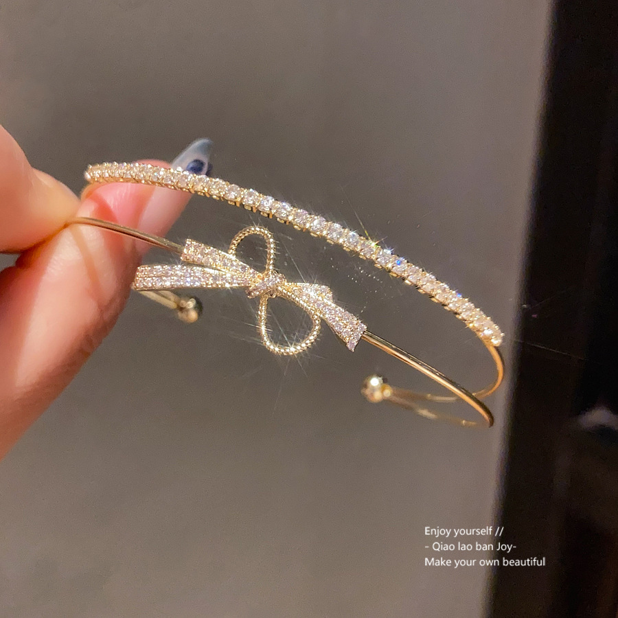 Gold - Toned Bangle With Bow - Shaped Crystal, Sparkly Pave Detail Delicate Daily & Elegant Jewelry Gift For Her High - Quality And Stylish Accessory