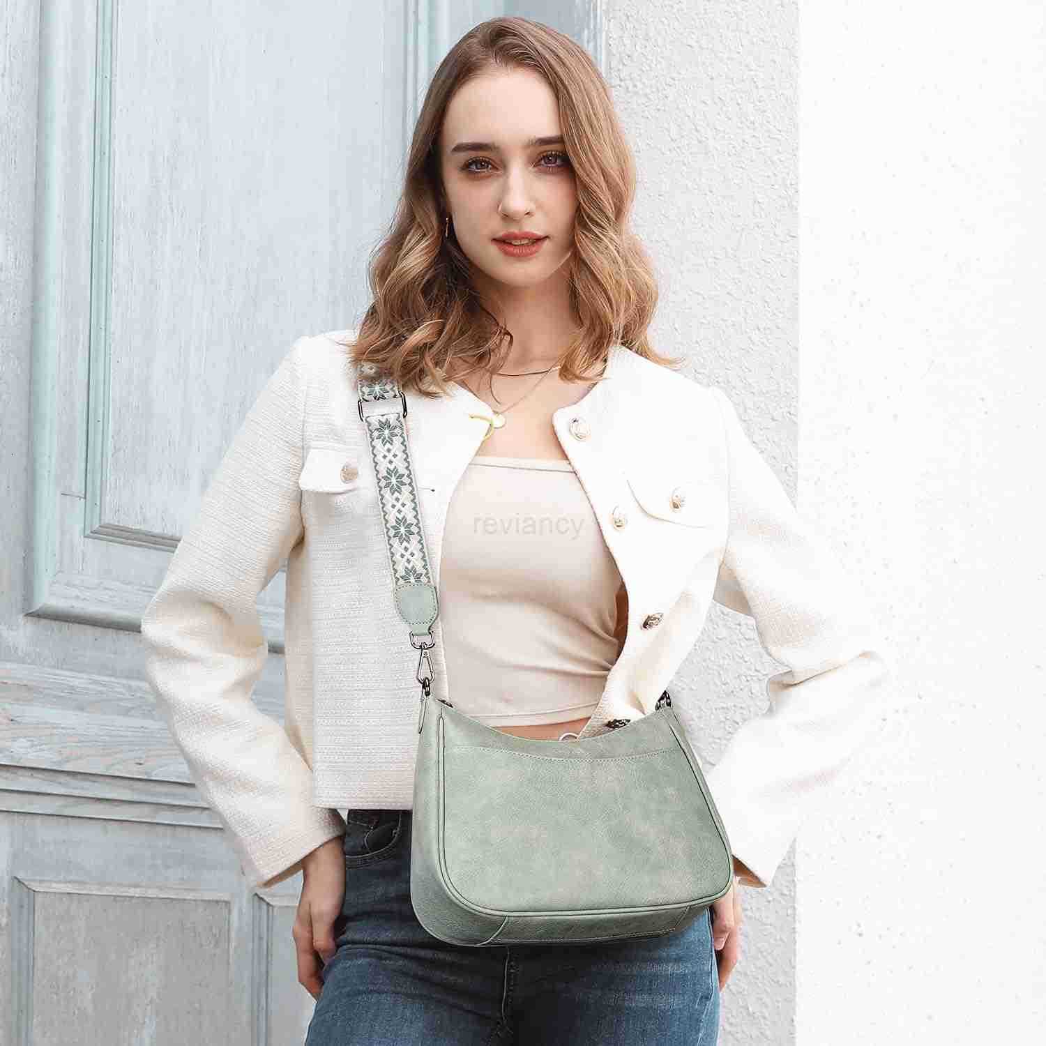 Trendy Leather Crossbody Purse with Adjustable Strap Womens Shoulder HandbagW250911