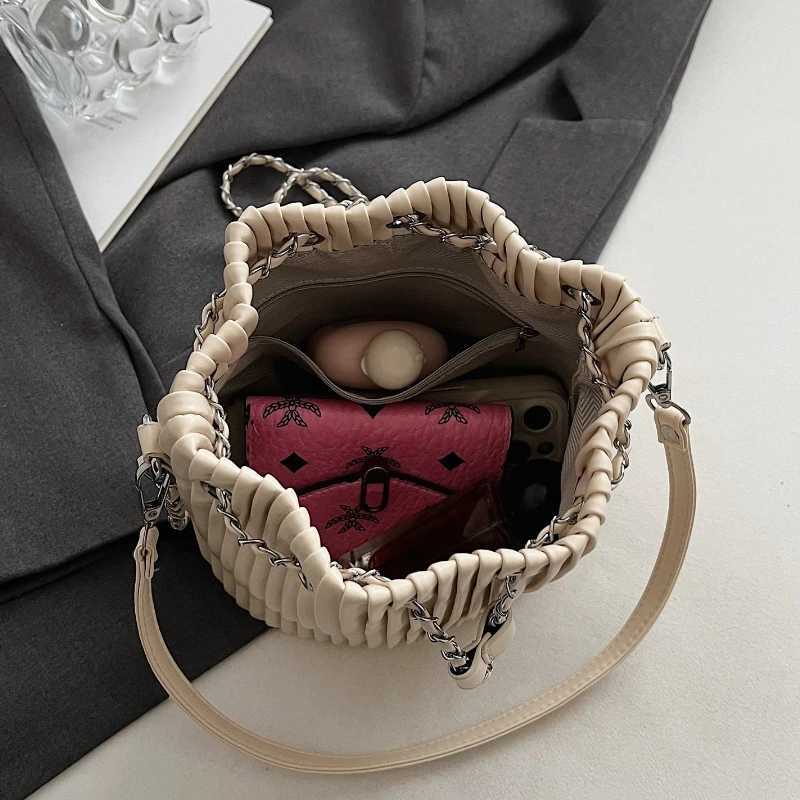 Women Crossbody Bag New Fashion Pleated Chain Shoulder Bag Simple Versatile Bucket Bag Soft PU Handbag Torebki Damskie Z250911