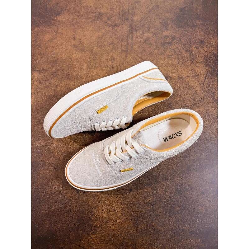 2025 Autumn Fashion Suede Black and White Color Matching Unisex Sneakers Versatile Skate Sports Casual Shoes for Men