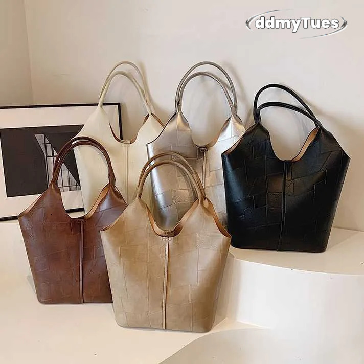 Fashionable large capacity spliced tote women's 2024 new Korean version trendy ins versatile commuting single shoulder mother and child bag 24121