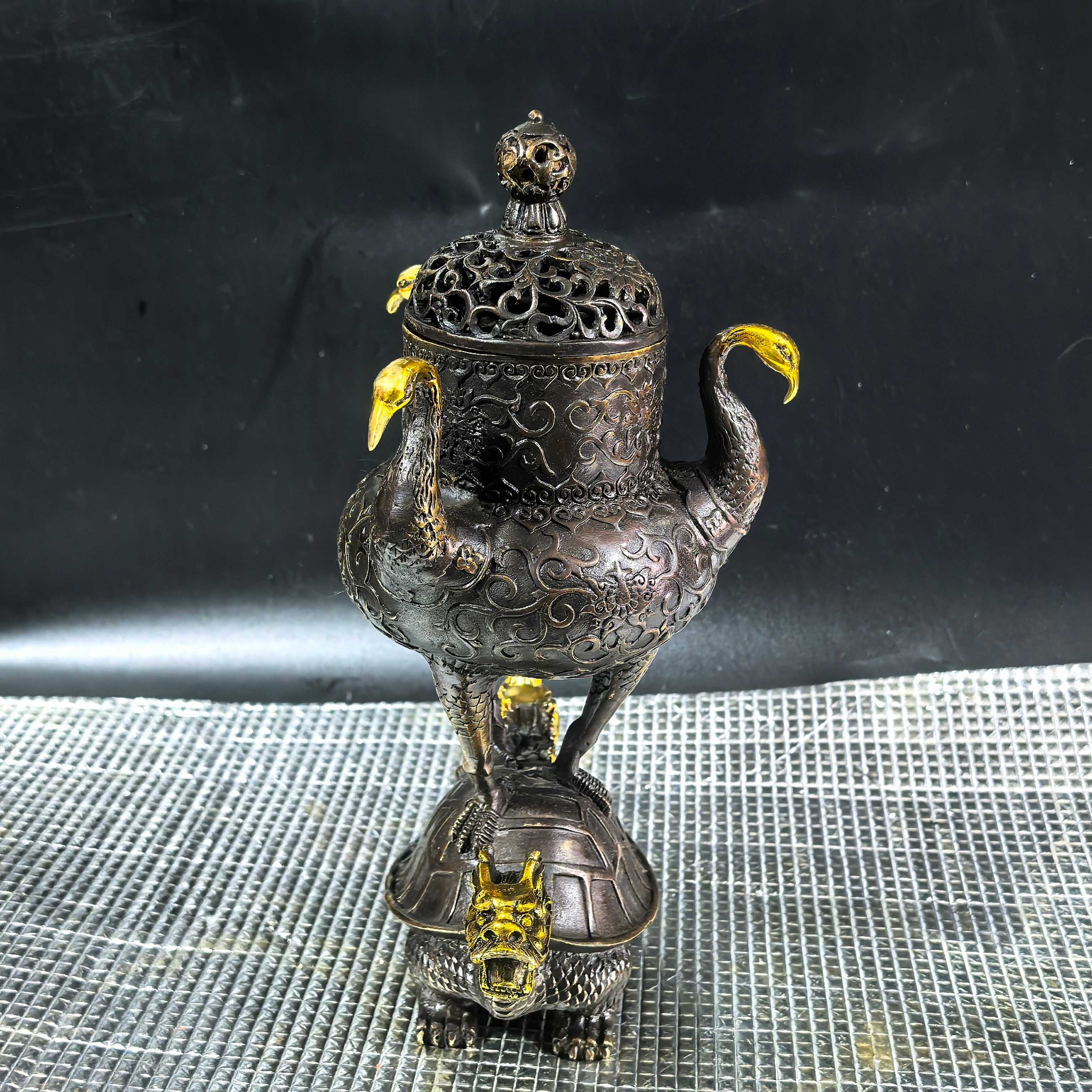 Antique bronze turtle and crane longevity incense burner sandalwood burner ornaments high-end turtle and crane longevity birthday home office collecti