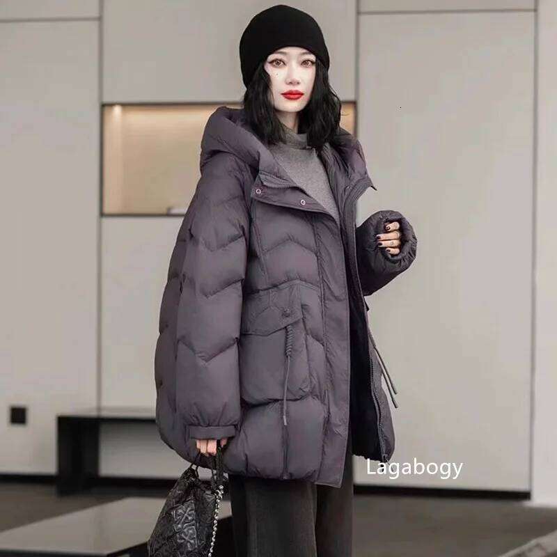 Lagabogy 2025 Women Autumn Winter Vintage Style Loose Casual Mid-Long Hooded Warm Puffer Coat Female 90% White Duck Down Jacket