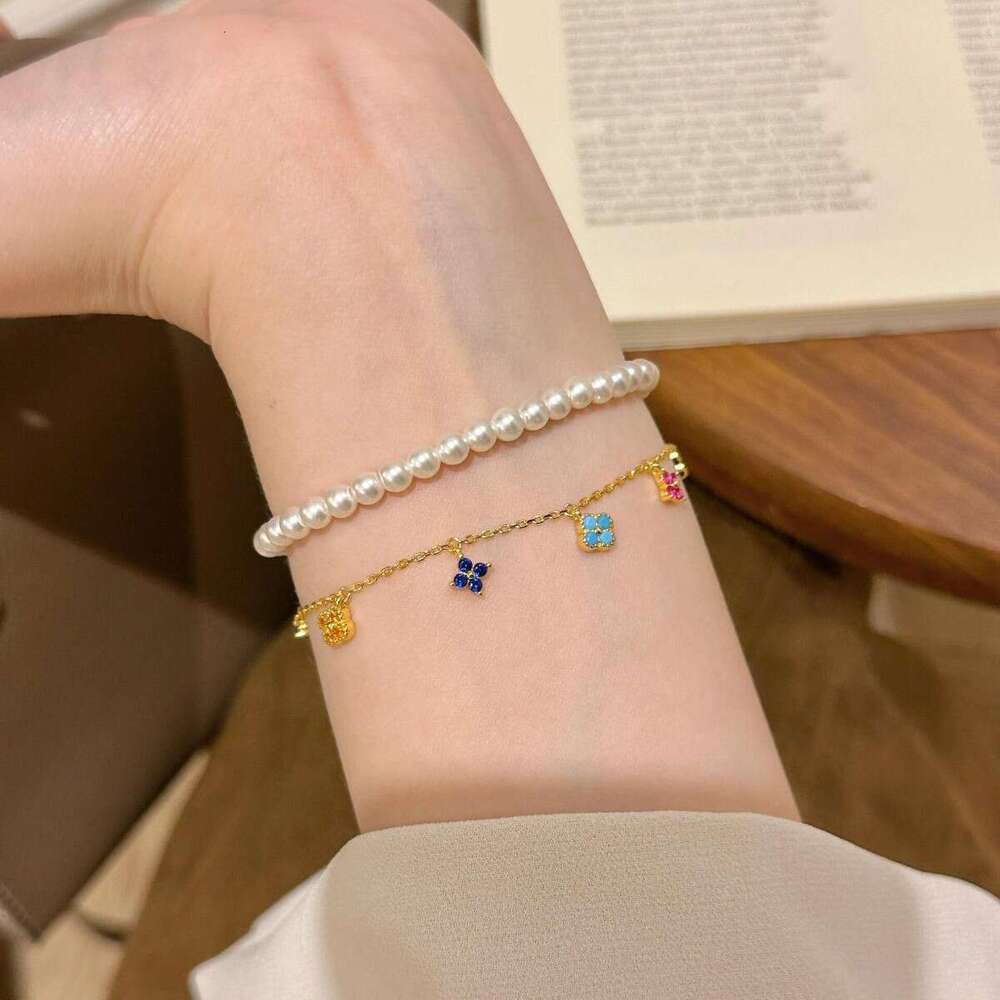 Dopamine Colorful Lucky Four-Leaf Flower for Women Vintage Forest Style Versatile Bracelet Niche Design Hand Jewelry