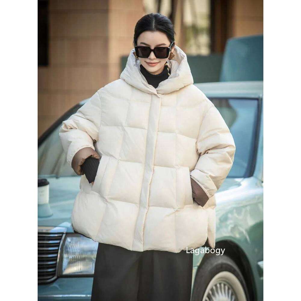 Lagabogy 2025 New Winter Women Puffer Jacket Casual Loose Over Size Warm Female 90% White Duck Down Coat Hooded Outwear