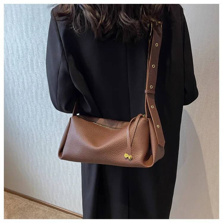 Retro Style Women s Shoulder Bag Bucket Bag Trendy Fashion Leather Zipper Large Capacity Crossbody Bag Women s Handbag Niche Pattern Designer Bag