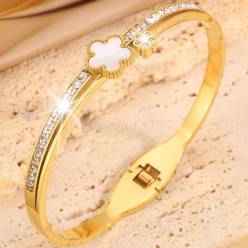 Classic five leafs Flower Designer Bangle Luxury Bracelets Women's Fashion Wedding Jewelry Accessories Trendy Fashion Party Gifts Christmas Gift 
