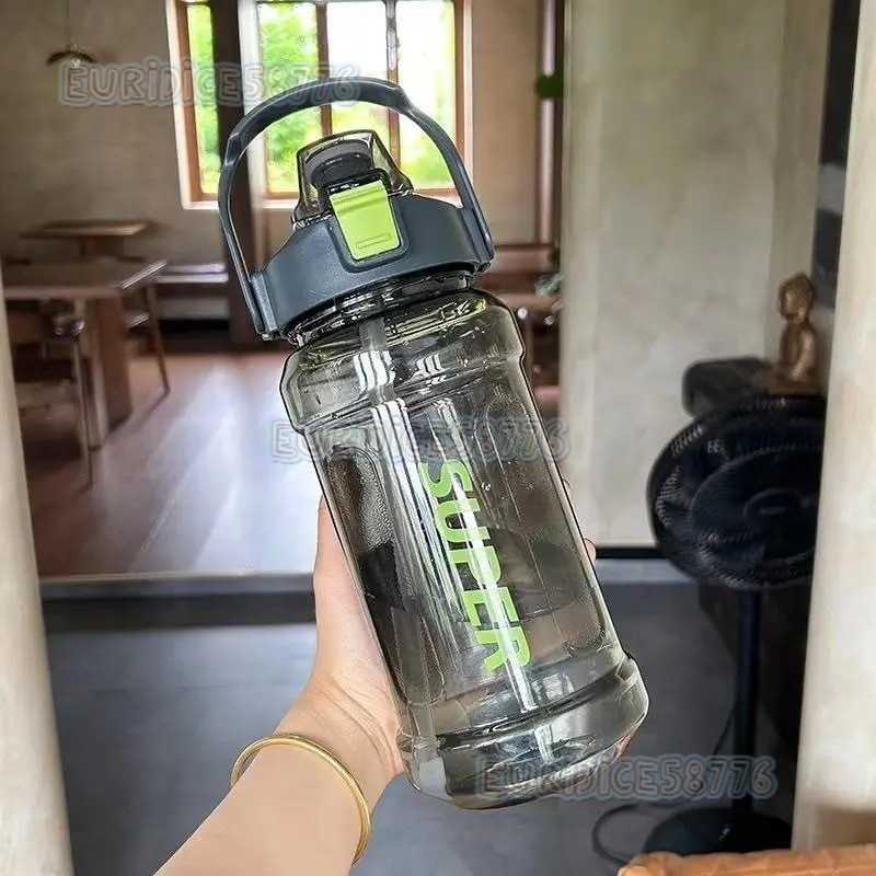 Large Capacity Water Bottle Sports Water Bottle Outdoor Straw Cup Summer Straw Outdoor Water Fitness Cup H250911