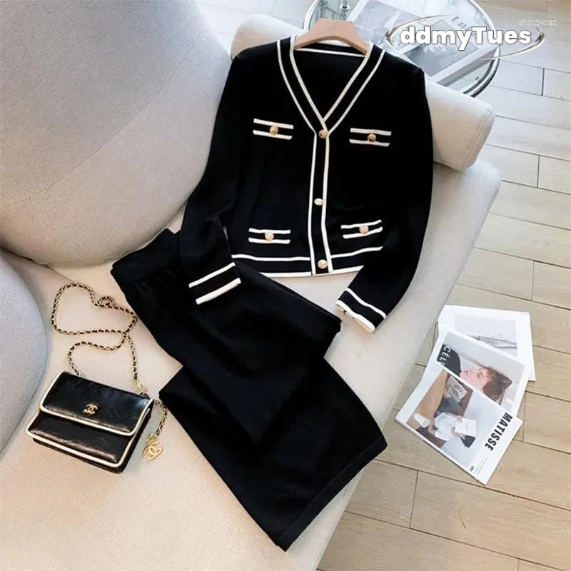 Women's Tracksuits Vintage Fall Winter Knitted 2 Piece Set Female Elegant V Neck Patchwork Sweater Top&Wide Leg Pants Suits Women Casual TUES
