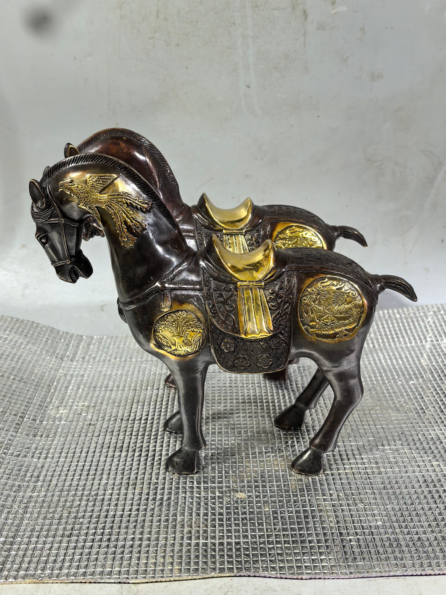 Pure copper gilded dragon and phoenix horse pair auspicious fortune-bringing horse wealth and success living room office decoration