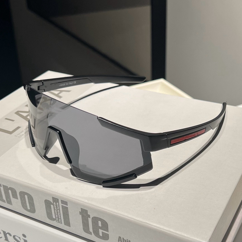 New Fashion INS Style Coated One-piece Large Frame Women's Personality Sunshade Trendy Sunglasses for Women high quality