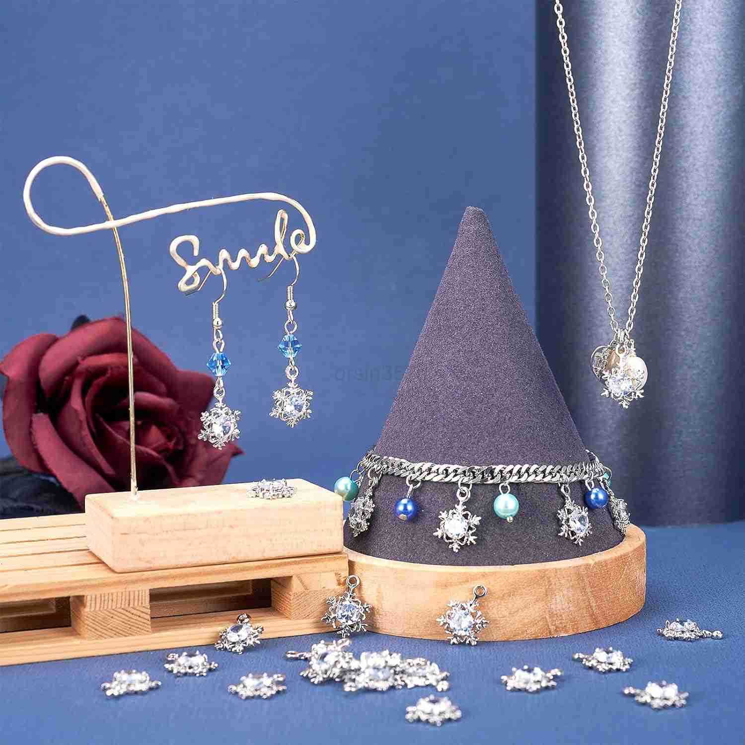 100Pcs Cubic Zirconia Alloy Charms Snowflake Shaped Platinum Christmas Pendants Sparkly Holiday Charms for Necklace Earring Jewelry Making DW250911