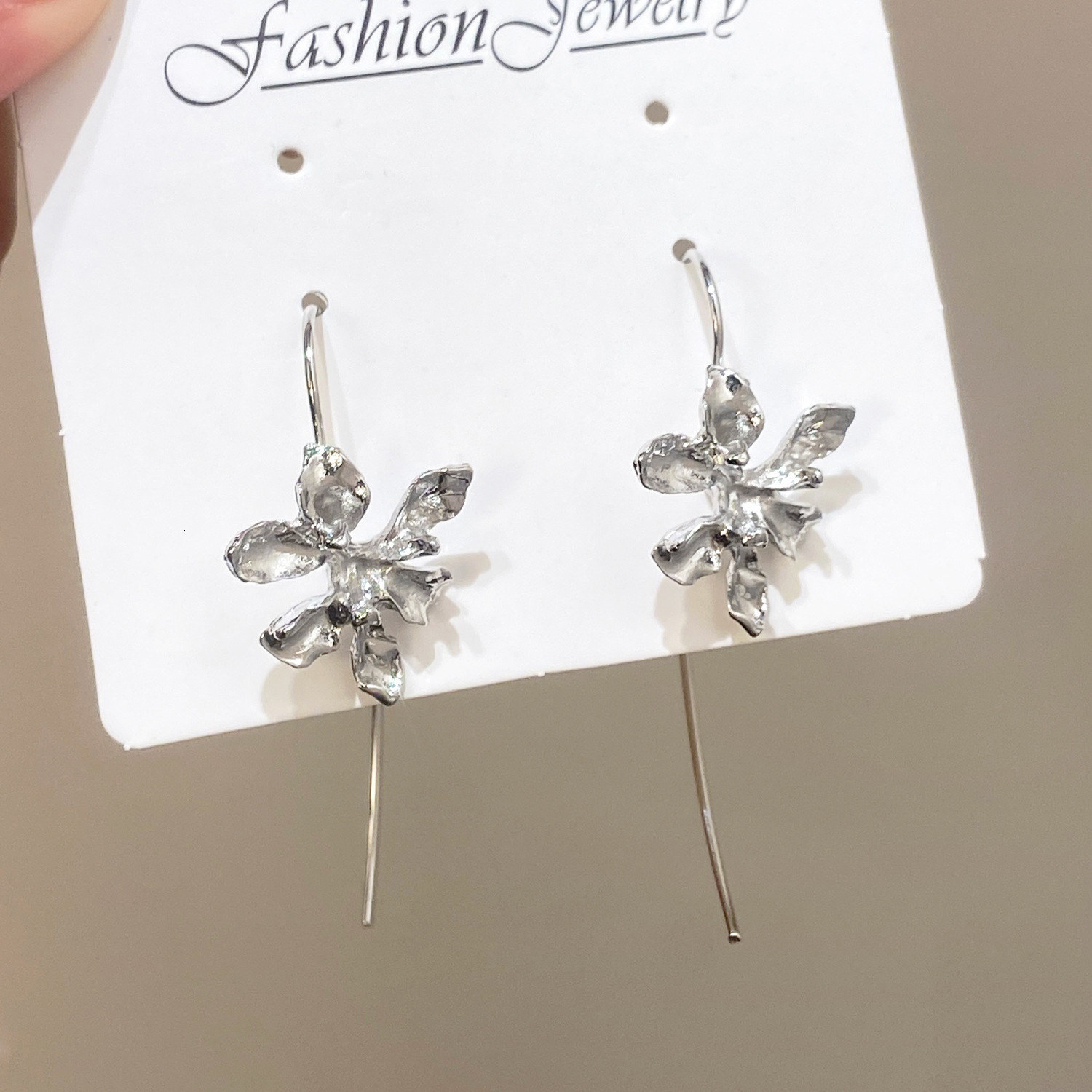 Spring And Summer Lily For Women, Ins Style, Long Elegant Flower Thread Earrings