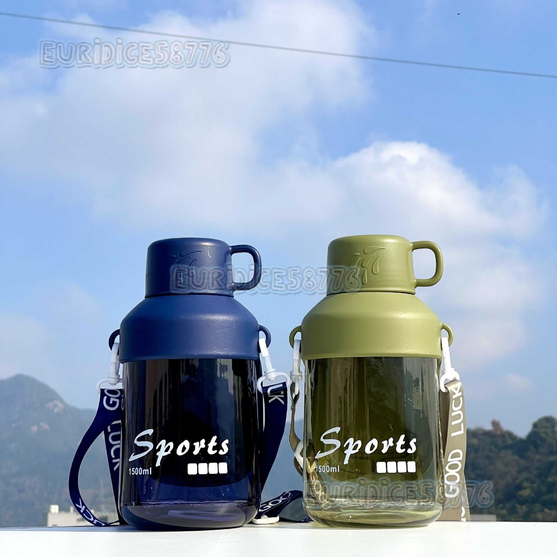 2025 New Large Capacity High Appearance Men and Women Portable Water Bottle Outdoor Sports Fitness Big Plastic Water Cup H250911