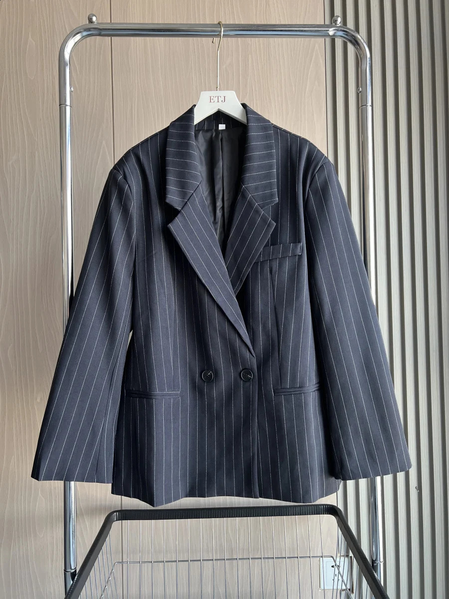 ETJ FallWinter Womens Street Fashion oversized pinstripe shoulderpadded loose suit jacket for women 250911