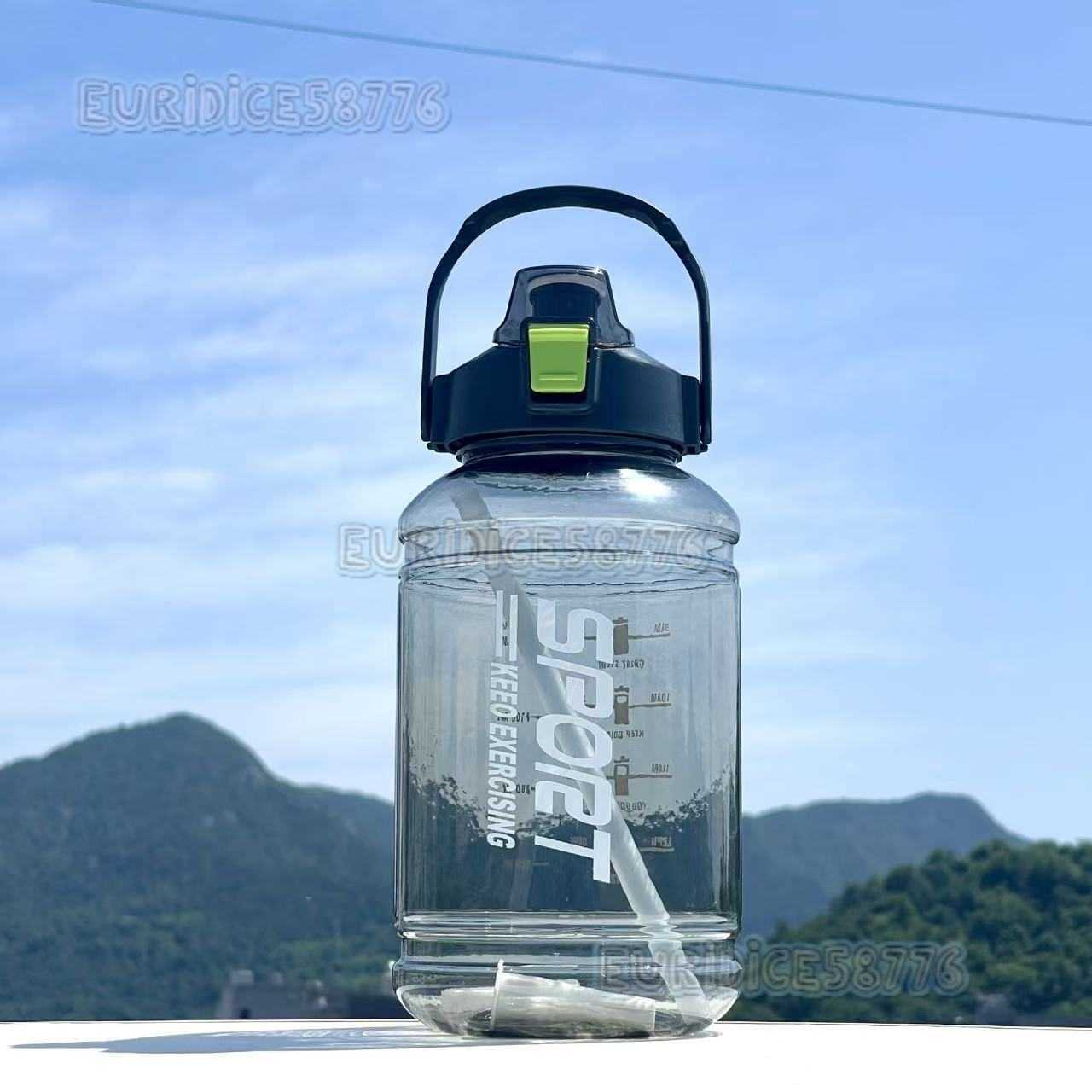 Sports Fitness Ton Bucket Summer Large Capacity Water Bottle High Appearance Straw Cup Large Capacity Outdoor Water Cup H250911